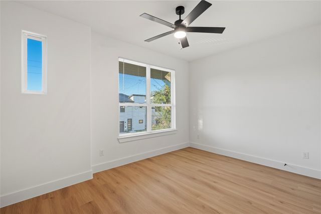 2210 Bethurum, Dallas, TX 75215