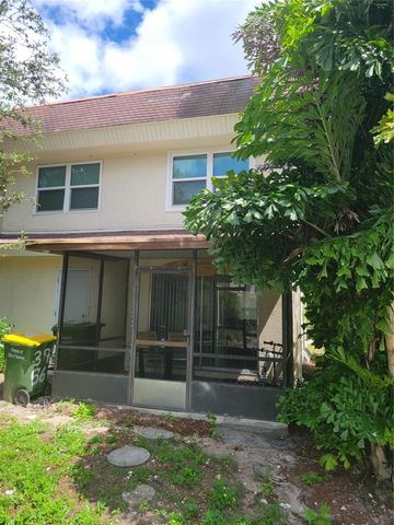 3756 AMHERST WAY 1, Sarasota, FL 34232