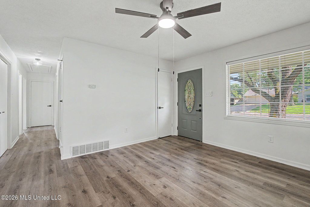 5788 Natchez Drive, Horn Lake, MS 38637 — photo 4