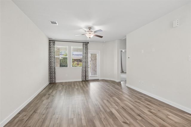 9848 Sweet Flag Ct, Conroe, TX 77385