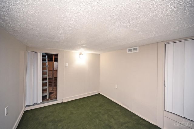 311 W Vine Street, Reading, OH 45215