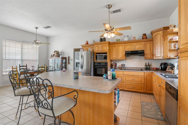 1579 County Road 3365, Ladonia, TX 75449