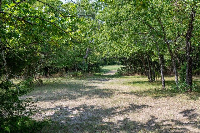 1579 County Road 3365, Ladonia, TX 75449