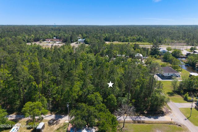 Avenue D, Bay Saint Louis, MS 39520