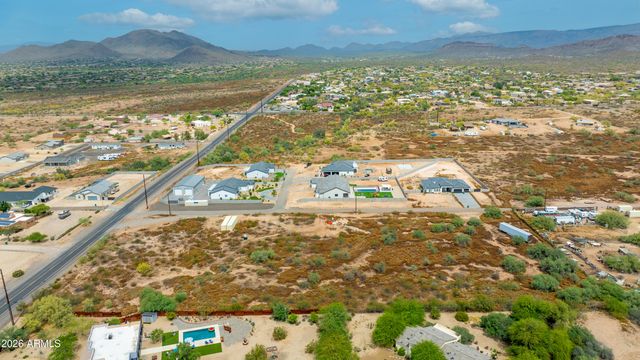 637 W Tanya Road a,b,c,d, Phoenix, AZ 85086