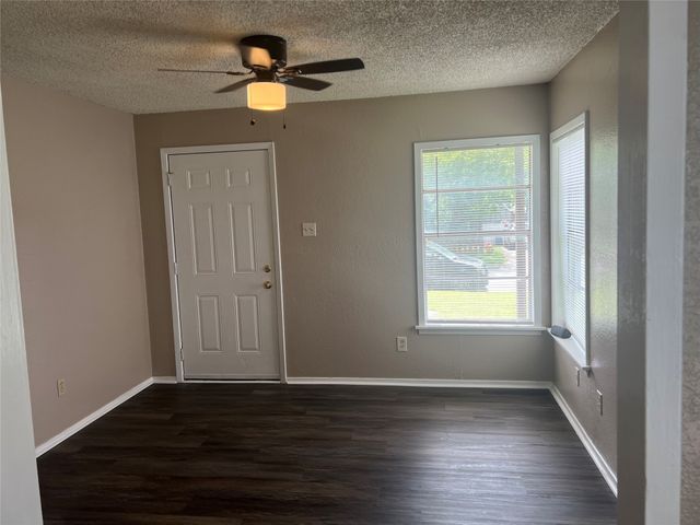 606 Warren Street, Terrell, TX 75160