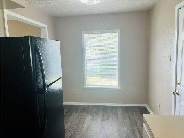 606 Warren Street, Terrell, TX 75160