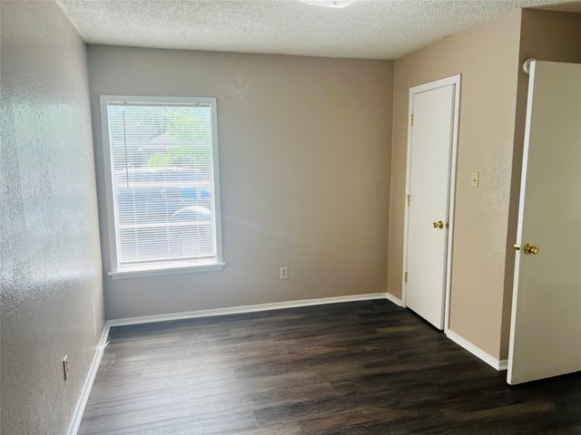 606 Warren Street, Terrell, TX 75160