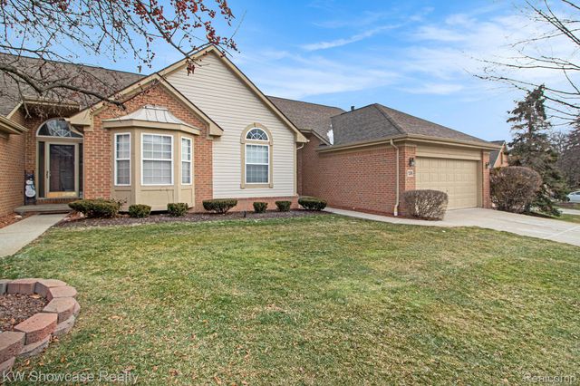 136 Shore Brook Lane, Walled Lake, MI 48390