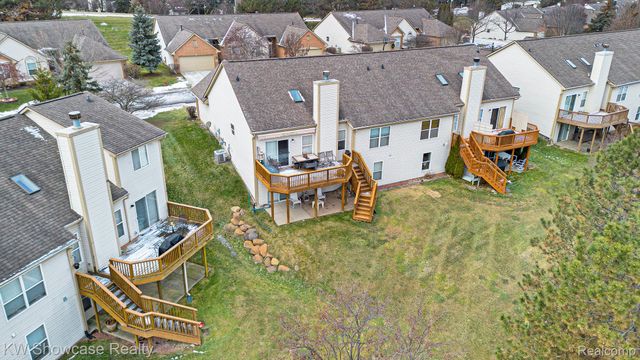 136 Shore Brook Lane, Walled Lake, MI 48390