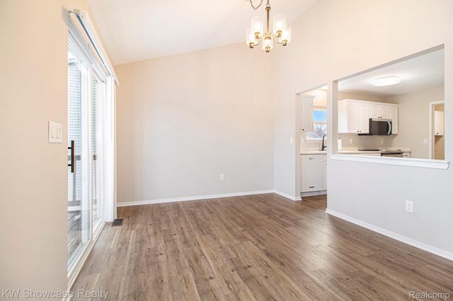 136 Shore Brook Lane, Walled Lake, MI 48390