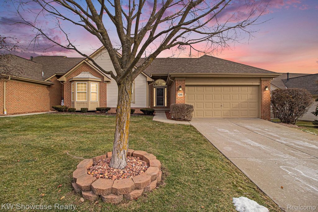 136 Shore Brook Lane, Walled Lake, MI 48390