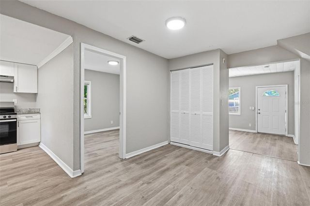 1412 E ANNIE STREET, Tampa, FL 33612