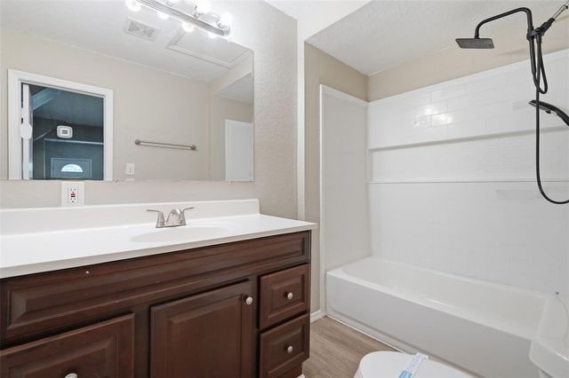 1412 E ANNIE STREET, Tampa, FL 33612