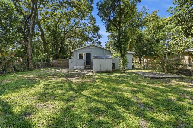 1412 E ANNIE STREET, Tampa, FL 33612