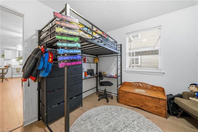 1525 Des Moines AVE, Portsmouth, VA 23704