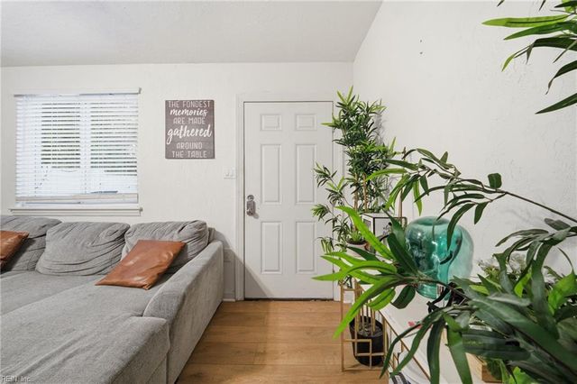 1525 Des Moines AVE, Portsmouth, VA 23704