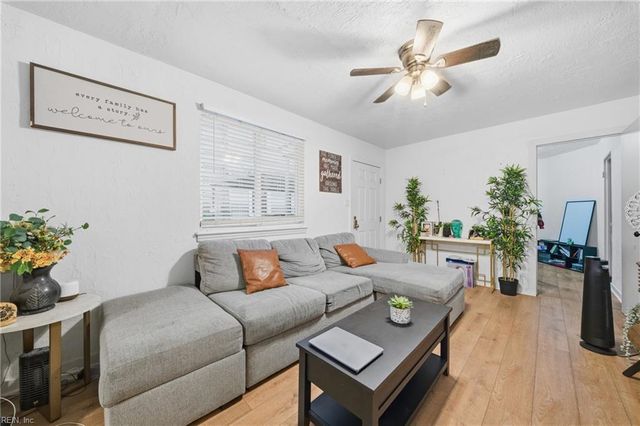 1525 Des Moines AVE, Portsmouth, VA 23704