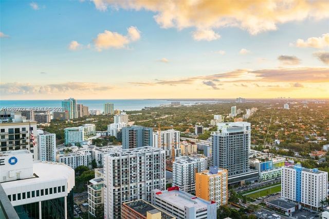 88 SW 7th St 2706, Miami, FL 33130