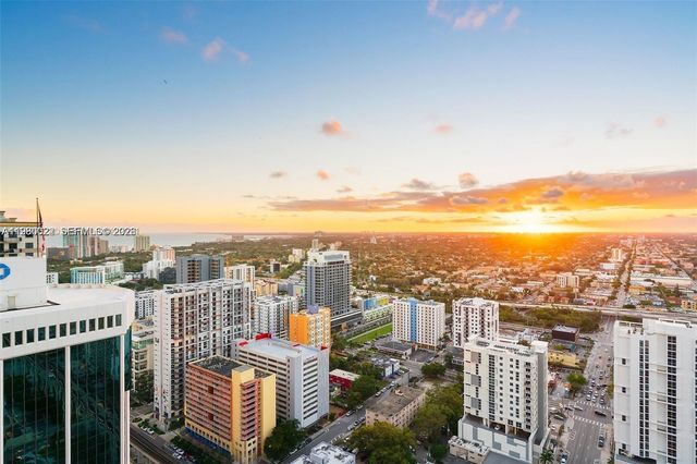 88 SW 7th St 2706, Miami, FL 33130