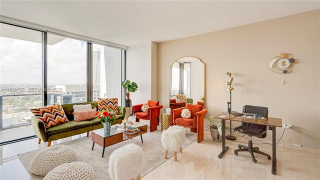 88 SW 7th St 2706, Miami, FL 33130