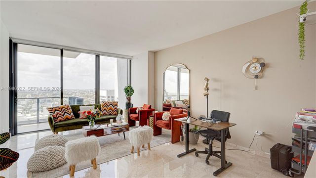 88 SW 7th St 2706, Miami, FL 33130