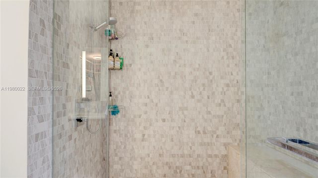 88 SW 7th St 2706, Miami, FL 33130