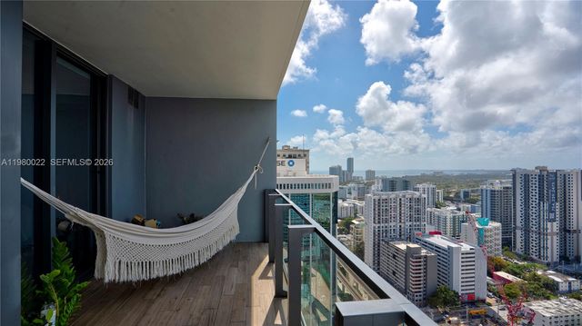 88 SW 7th St 2706, Miami, FL 33130