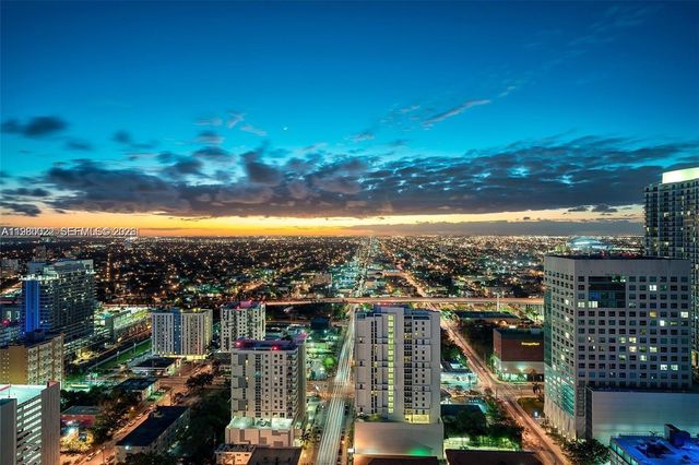 88 SW 7th St 2706, Miami, FL 33130