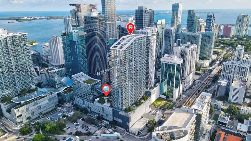 88 SW 7th St 2706, Miami, FL 33130