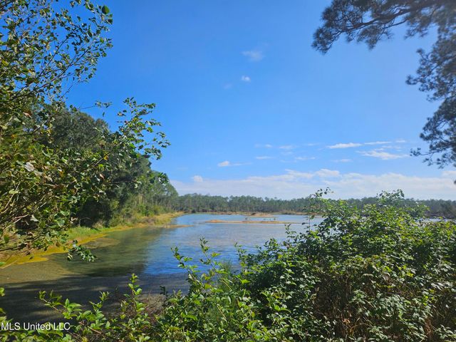 4343 Pacific Street, Bay Saint Louis, MS 39520