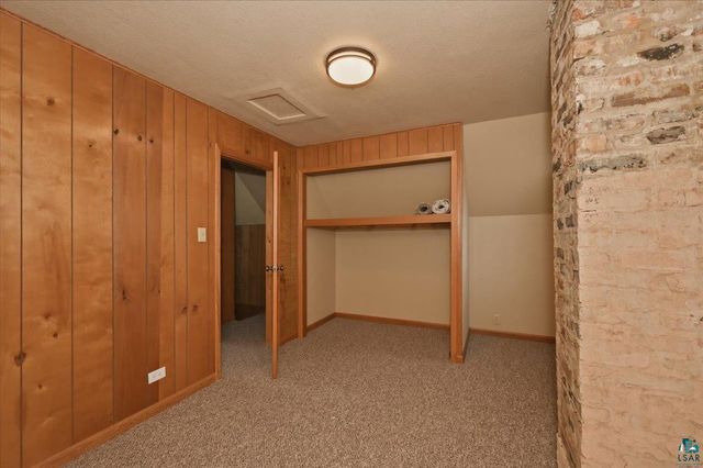 2722 E 4th St, Superior, WI 54880