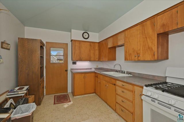 2722 E 4th St, Superior, WI 54880