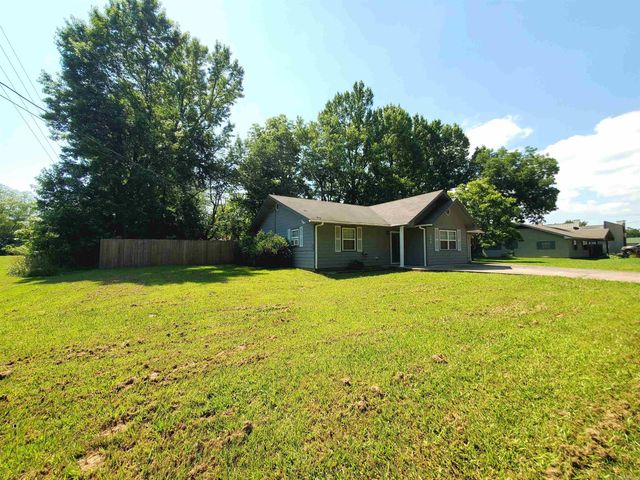 205 Cherry Street, Mena, AR 71953