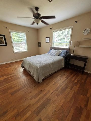 4435 11th Street, Bacliff, TX 77518
