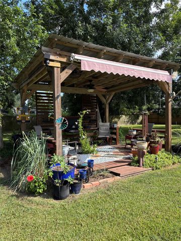 4435 11th Street, Bacliff, TX 77518