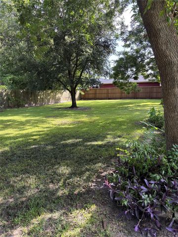 4435 11th Street, Bacliff, TX 77518