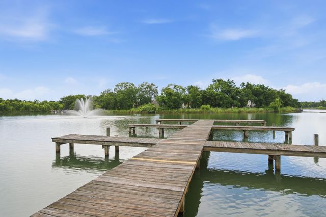 2202 Parkview Lane, Missouri City, TX 77459