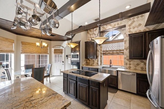 2202 Parkview Lane, Missouri City, TX 77459