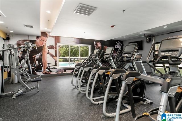 120 15th St E Apt 710, Tuscaloosa, AL 35401