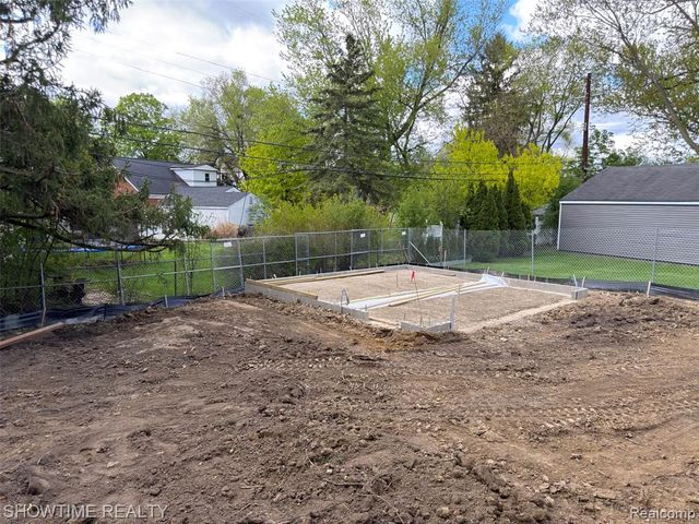 1623 Taunton Road, Birmingham, MI 48009