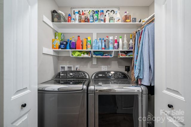 628 W 8th Street, Newton, NC 28658