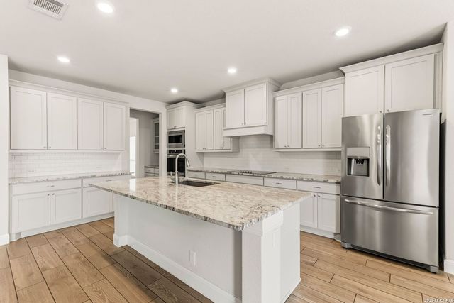 325 Waterford, Cibolo, TX 78108