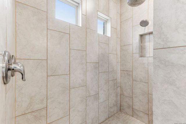 325 Waterford, Cibolo, TX 78108