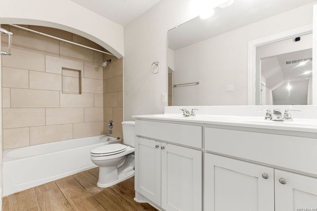 325 Waterford, Cibolo, TX 78108