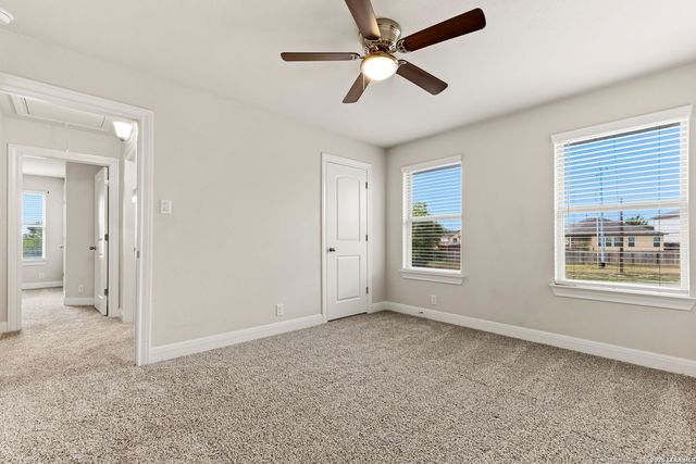 325 Waterford, Cibolo, TX 78108