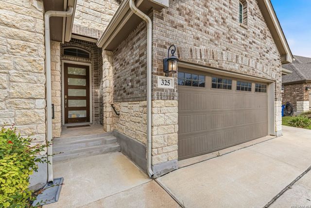 325 Waterford, Cibolo, TX 78108