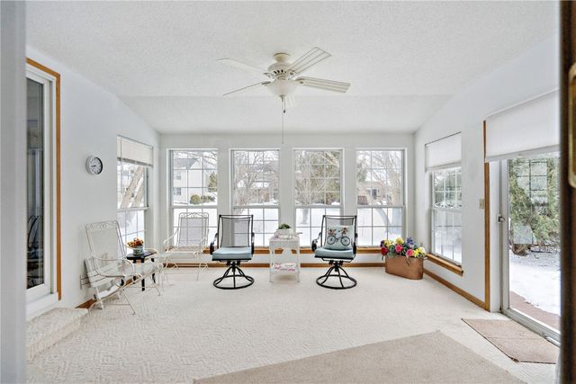 7320 Hampshire Drive NE, Cedar Rapids, IA 52402