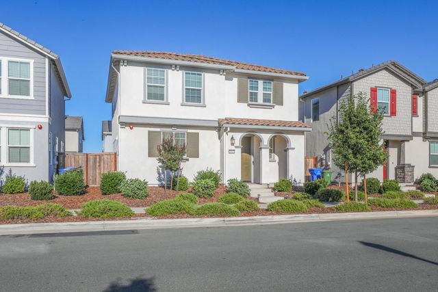 10431 Angsley Dr, Elk Grove, CA 95757