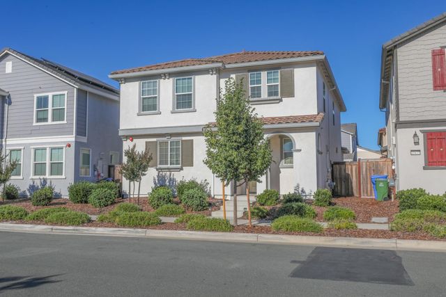 10431 Angsley Dr, Elk Grove, CA 95757